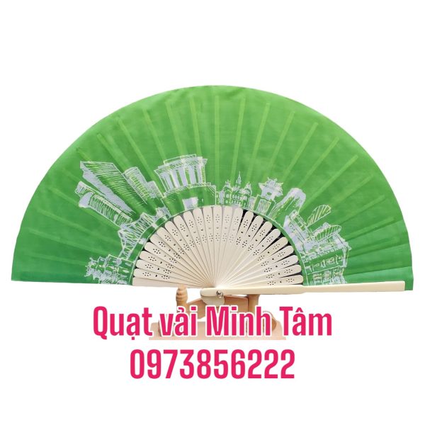 Quat Vai Cam Tay Nan Tre Hoa Van